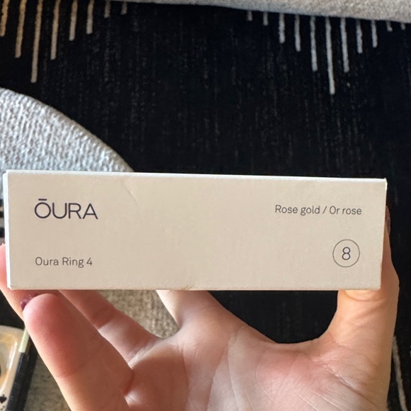 Oura Ring 4 Rose Gold Size 8 - Picture 3 of 7